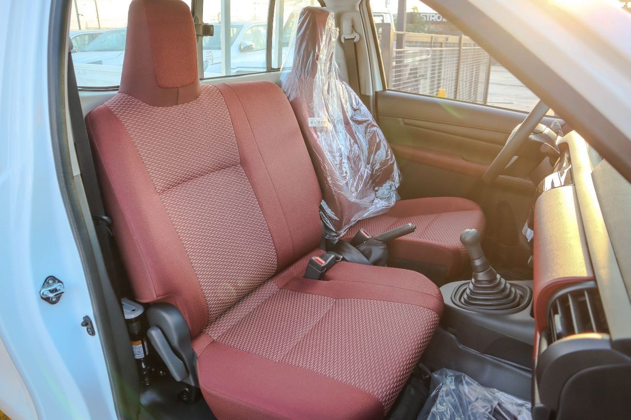 تويوتا هيلوكس GL 2.7L Single Cab Utility