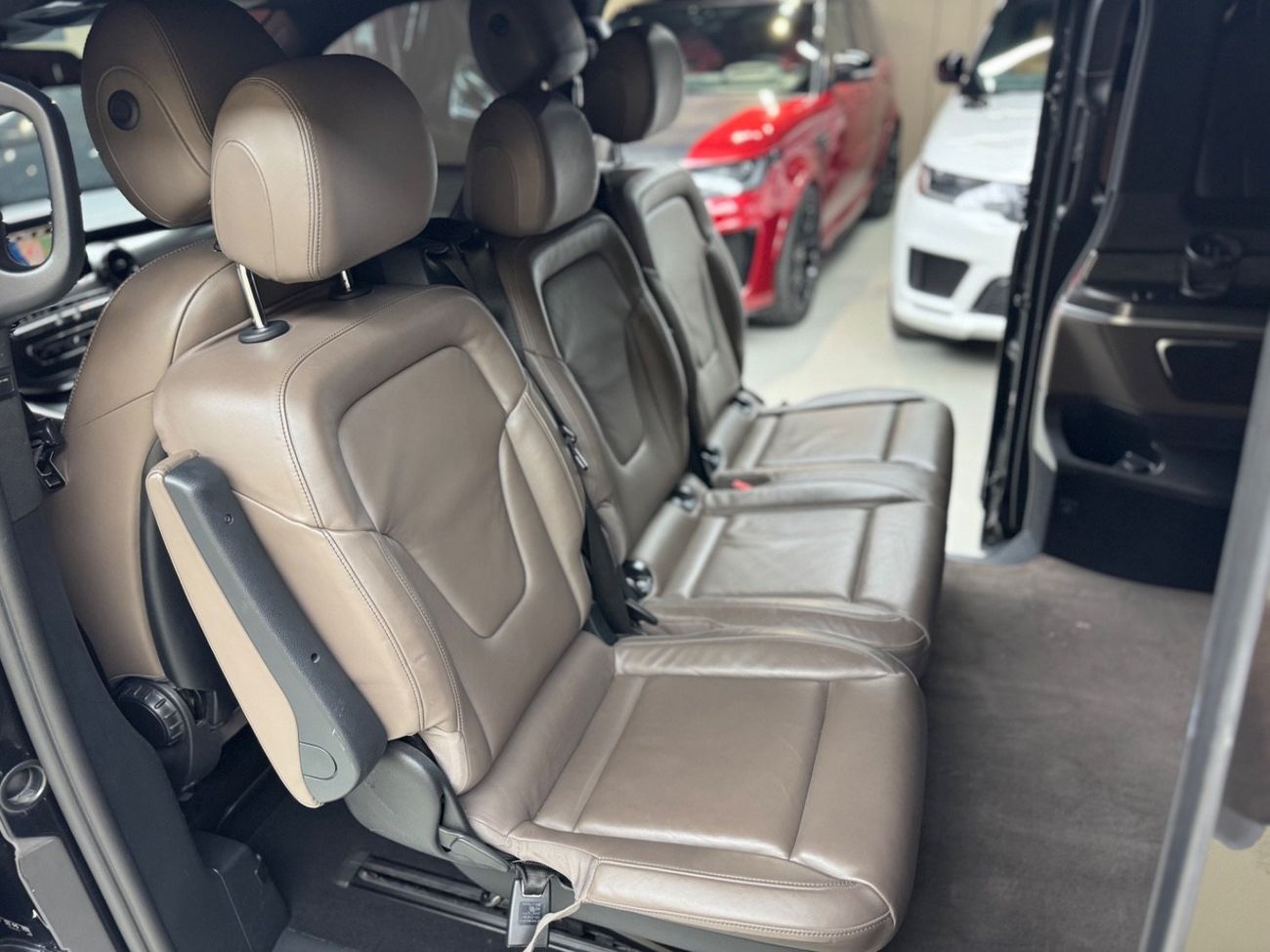 مرسيدس بنز V 250 Std 2.1L