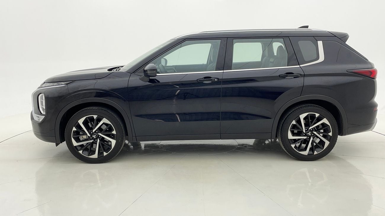 Mitsubishi Outlander HL SYNTHETIC LEATHER SEATS WITH SUNROOF 2.5 | Zero Down Payment | Free Home Test Drive