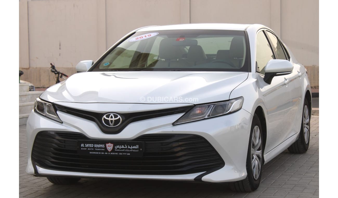 تويوتا كامري LE STD تويوتا كامري 2019 خليجي بحالة ممتازة