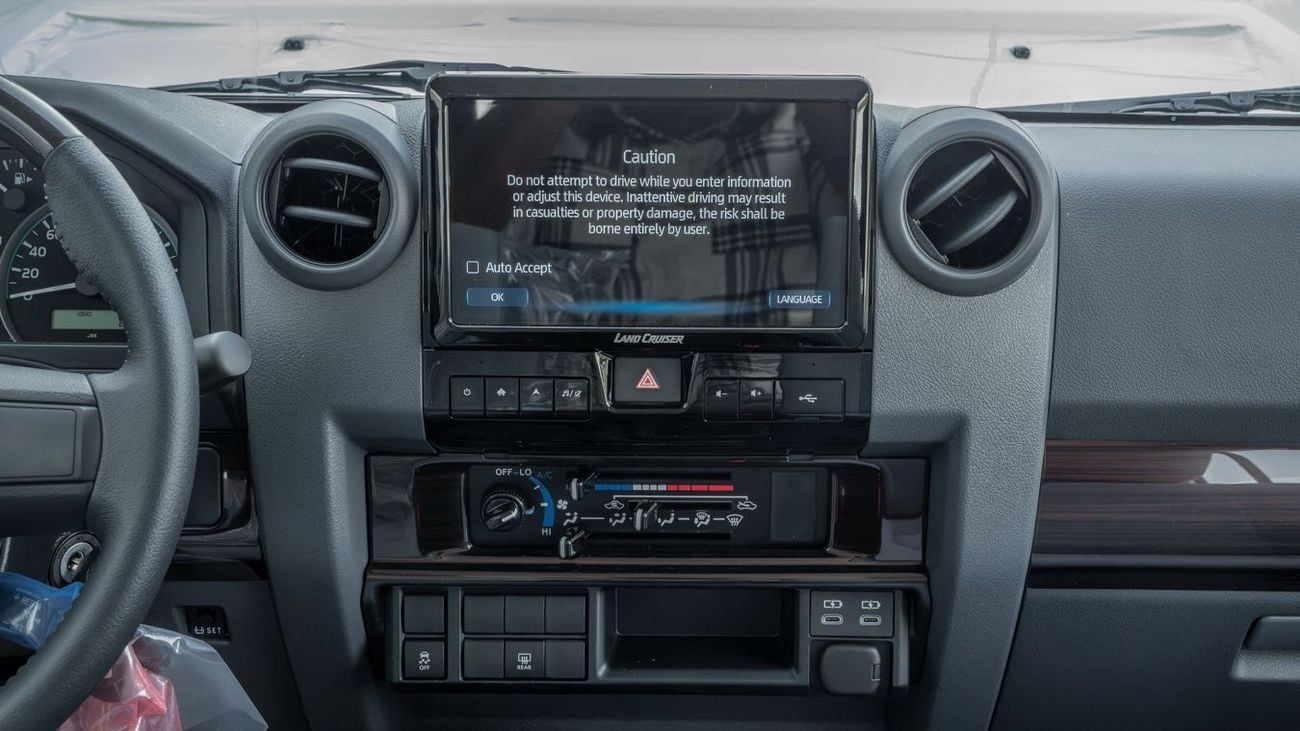 Toyota Land Cruiser 76 TOYOTA LANDCRUISER76 HARDTOP 2.8 MT LX LOW -2026YM