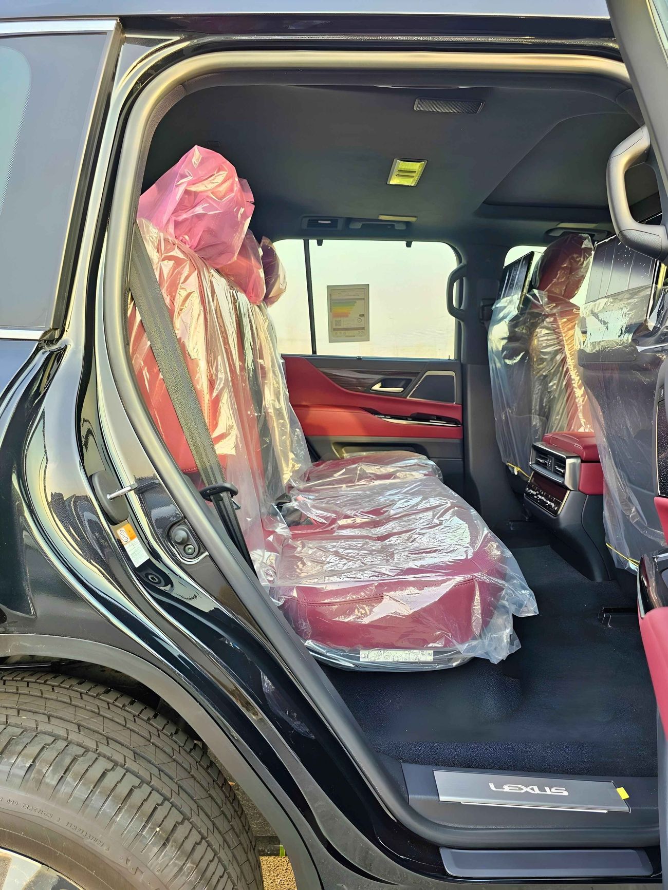 Lexus LX 600 3.5L SIGNATURE | MARK LEVINSON | HUD | 7 SEATS | RADAR | TOP VARIANT | (CODE# 68009)