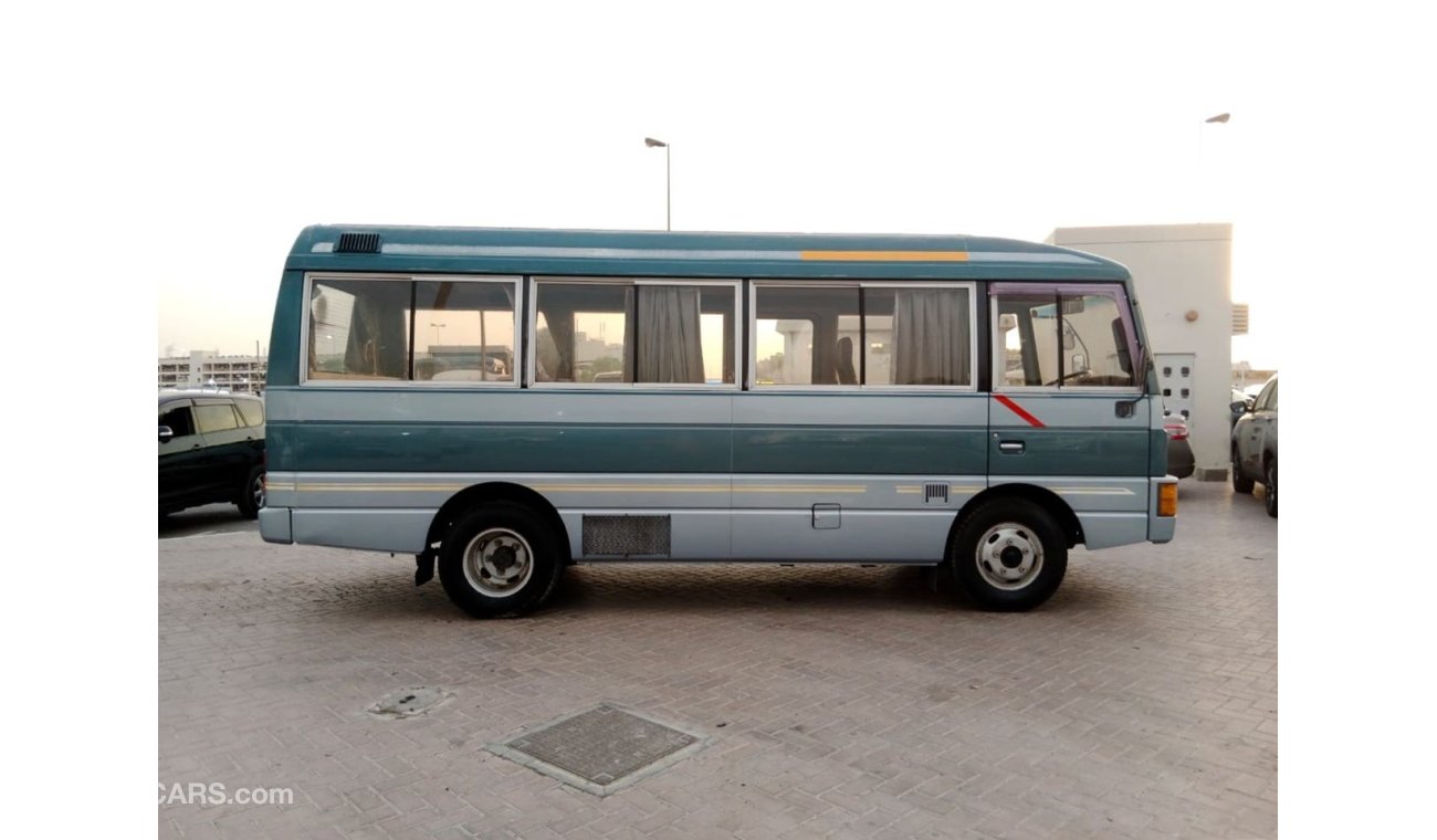 نيسان سيفيليان NISSAN CIVILIAN BUS RIGHT HAND DRIVE (PM1556)