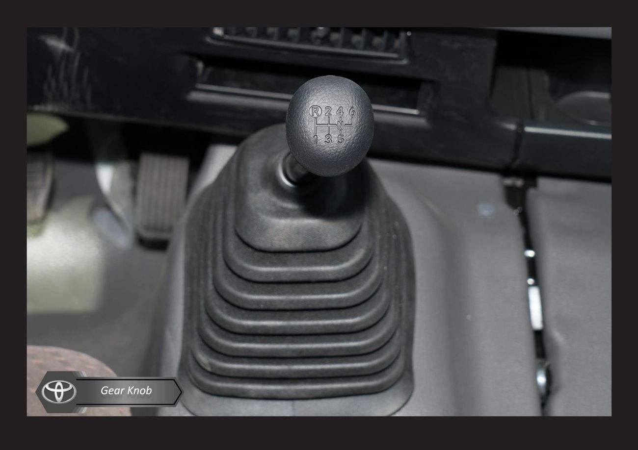 تويوتا كوستر TOYOTA COASTER 2.7L 23-STR H/R MID M/T PTR 2025 Export Only