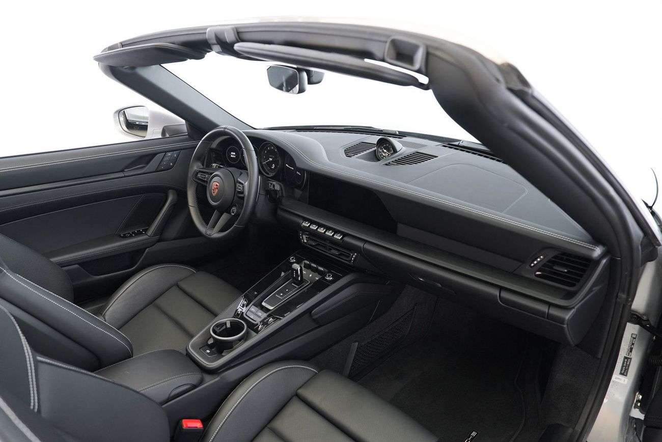 Porsche 911 Carrera GTS 3.0L (450 HP) Convertible