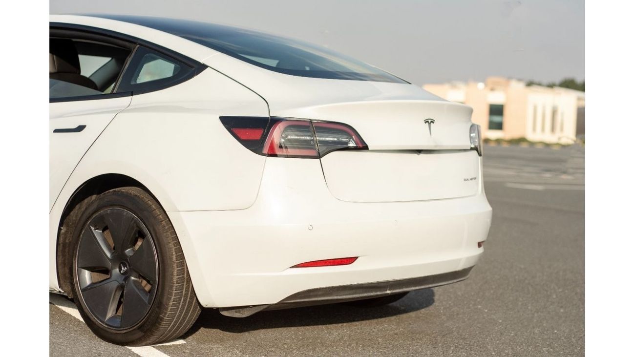 Tesla Model 3 usa All Wheel Drive