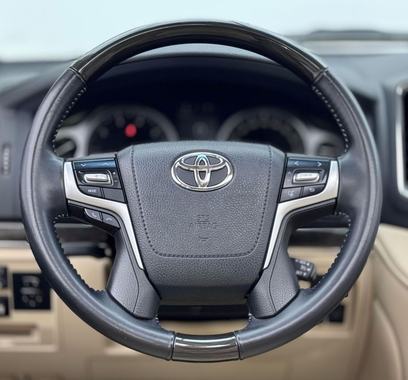 تويوتا لاند كروزر GXR 4.0L 2021 Toyota Land Cruiser GXR Grand Touring, 2026 Toyota Warranty, 7 Seater, GCC