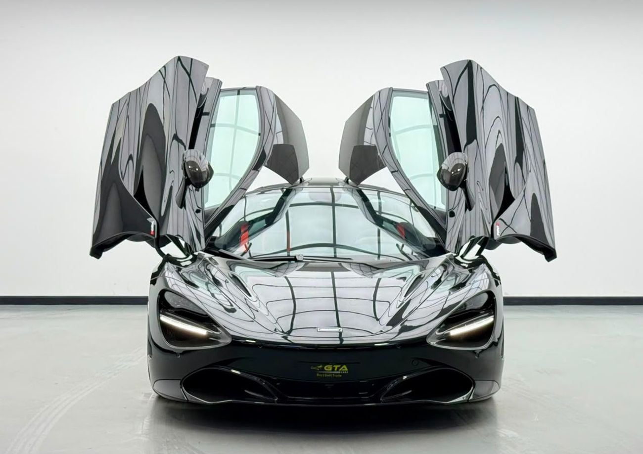McLaren 720S PERFORMANCE 2018 McLaren 720s Performance Launch Edition, Carbon Fiber Package, Excellent Condition,