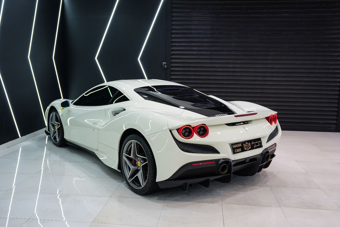 Ferrari F8 Tributo 3.9T V8 2020 Ferrari  F8 Tributo, Passenger Display, Carbon Fiber Interior, Dealer Warranty + Servic