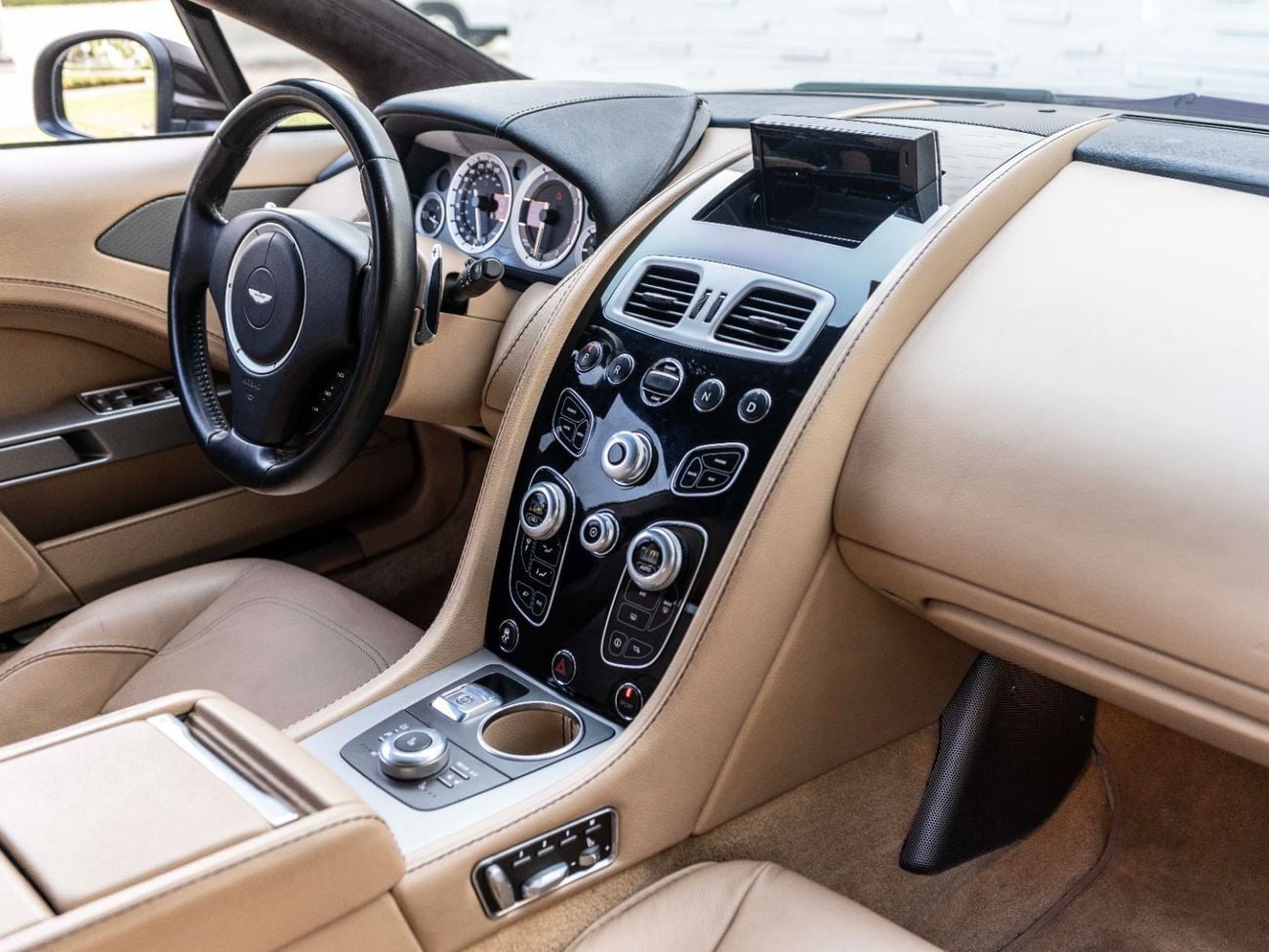 Aston Martin Rapide S