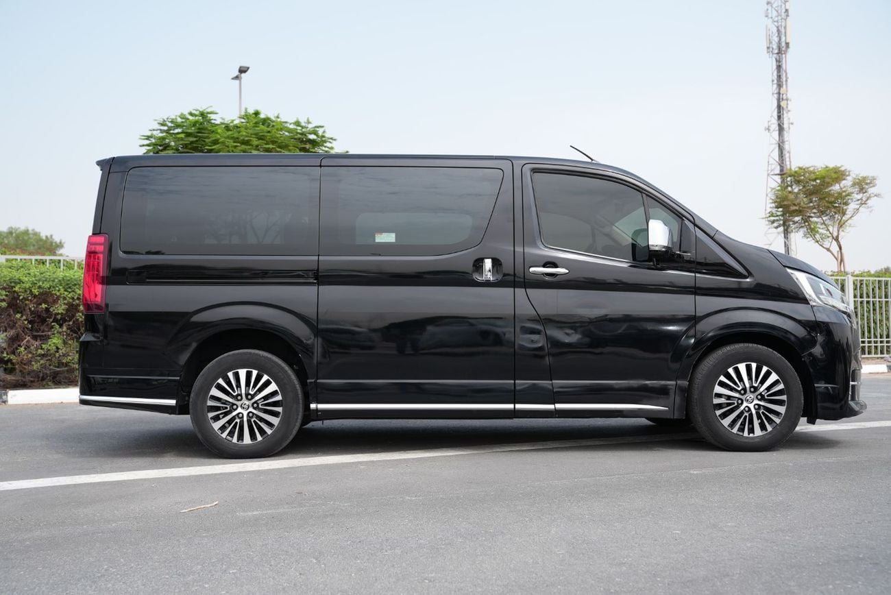 Toyota Granvia PREMIUM