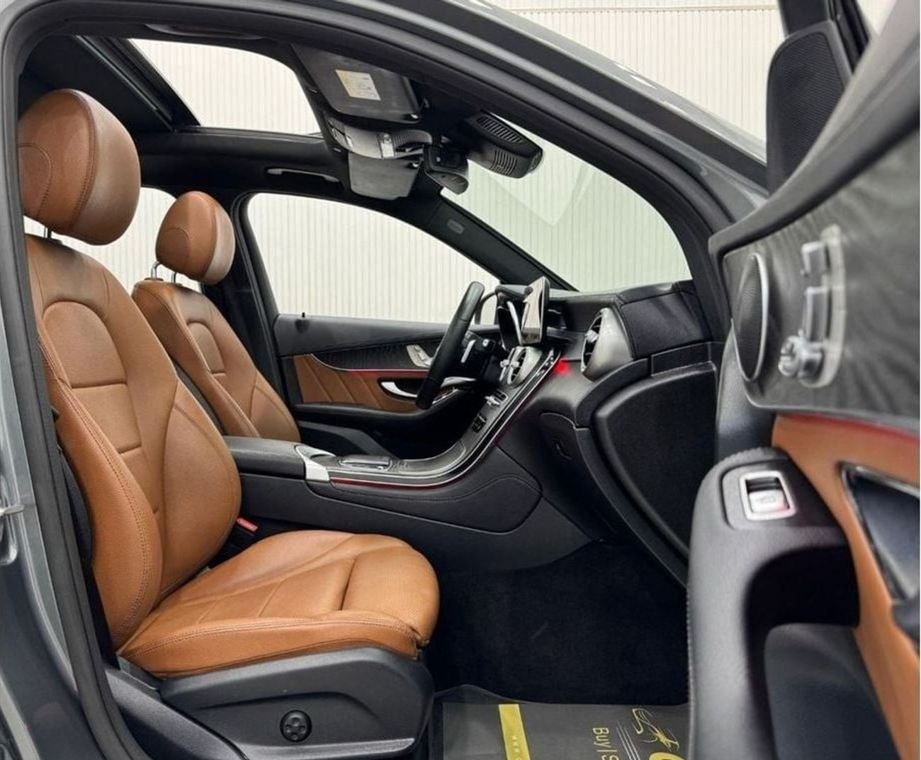 Mercedes-Benz GLC 200 Std 2.0L 2021 Mercedes Benz GLC200 AMG, 2025 Mercedes Warranty, Full Mercedes Service History, GCC