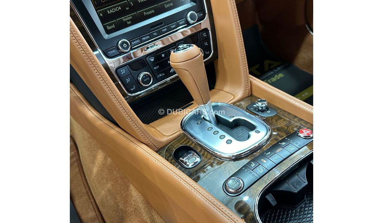 Bentley Continental GT 2015 Bentley Continental GT, Full Service History, Full Options, Low Kms, GCC