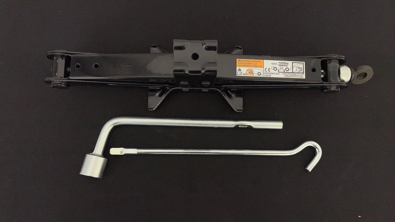 Mitsubishi Eclipse Cross GLS MID 1.5 | Zero Down Payment | Home Test Drive