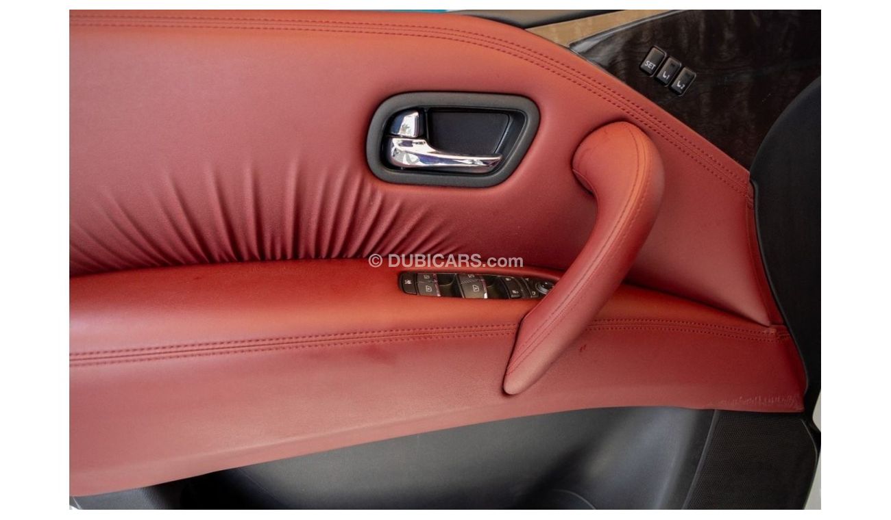 نيسان باترول Nissan Patrol Platinum 2024 GCC under Agency Warranty and Service Contract with Flexible Down-Paymen