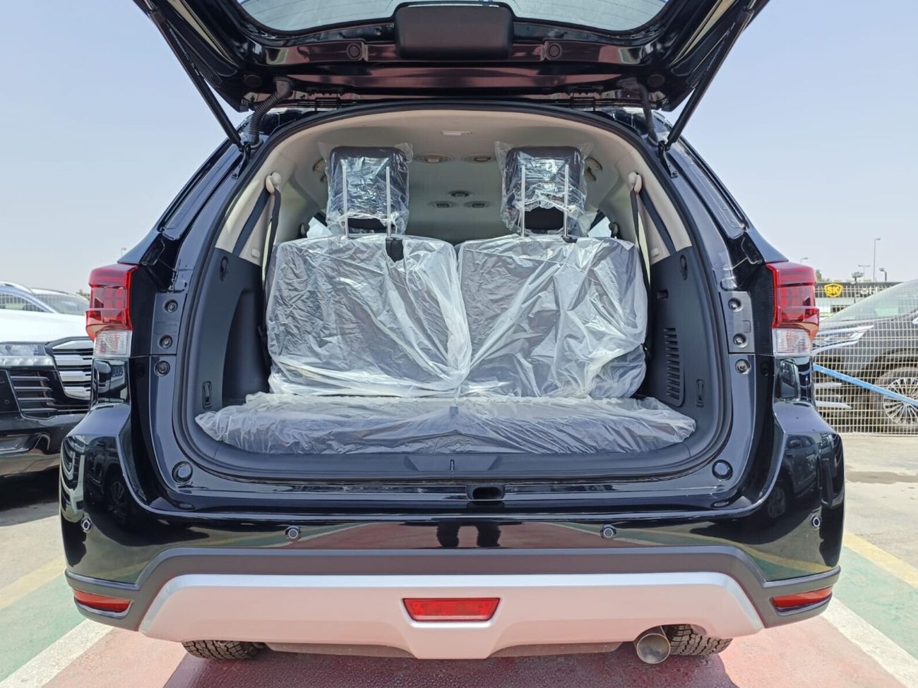 Nissan XTerra TITANIUM, 2.5L Petrol,  7'' Display, DVD + CAMERA, 4WD (CODE # 67875)