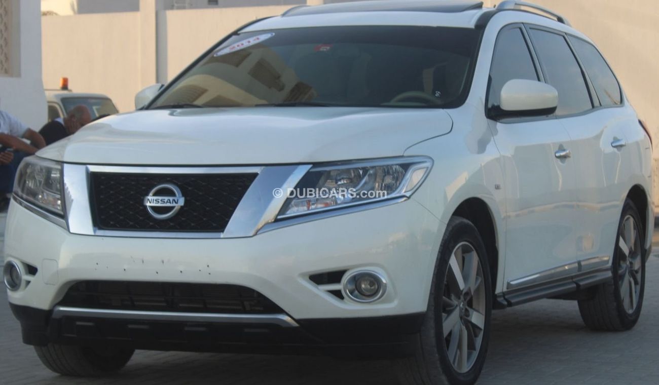 Nissan Pathfinder SV Nissan Pathfinder 2014 full option in excellent condition without accidents