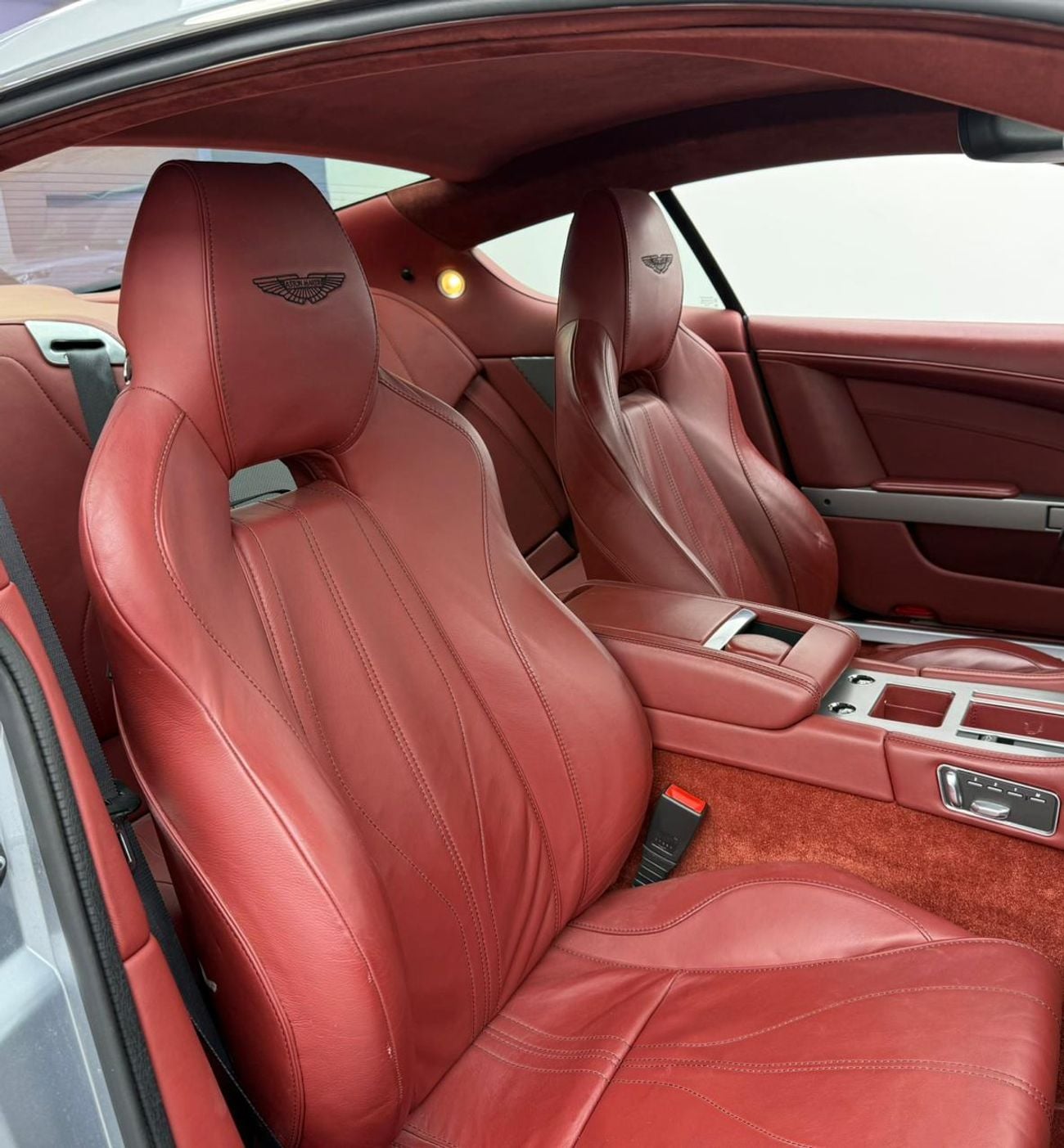 Aston Martin DB9 2014 Aston Martin DB9, Full Service History, Fully Loaded, Excellent Condition, GCC