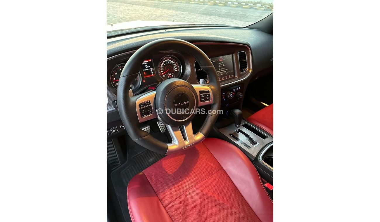 Dodge Charger SRT8