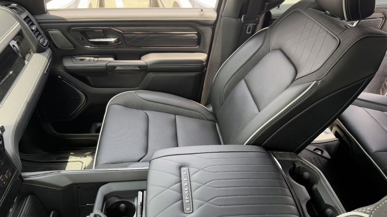 رام 1500 RAM 1500 3.0L Petrol 2025YM