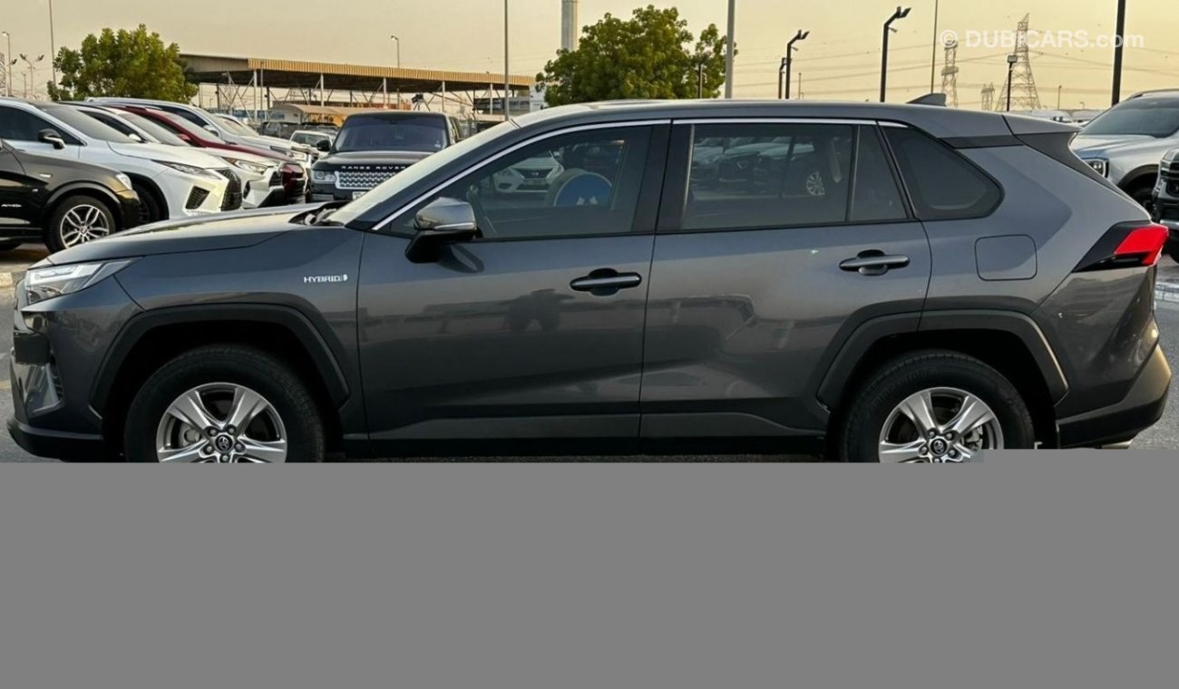 تويوتا راف ٤