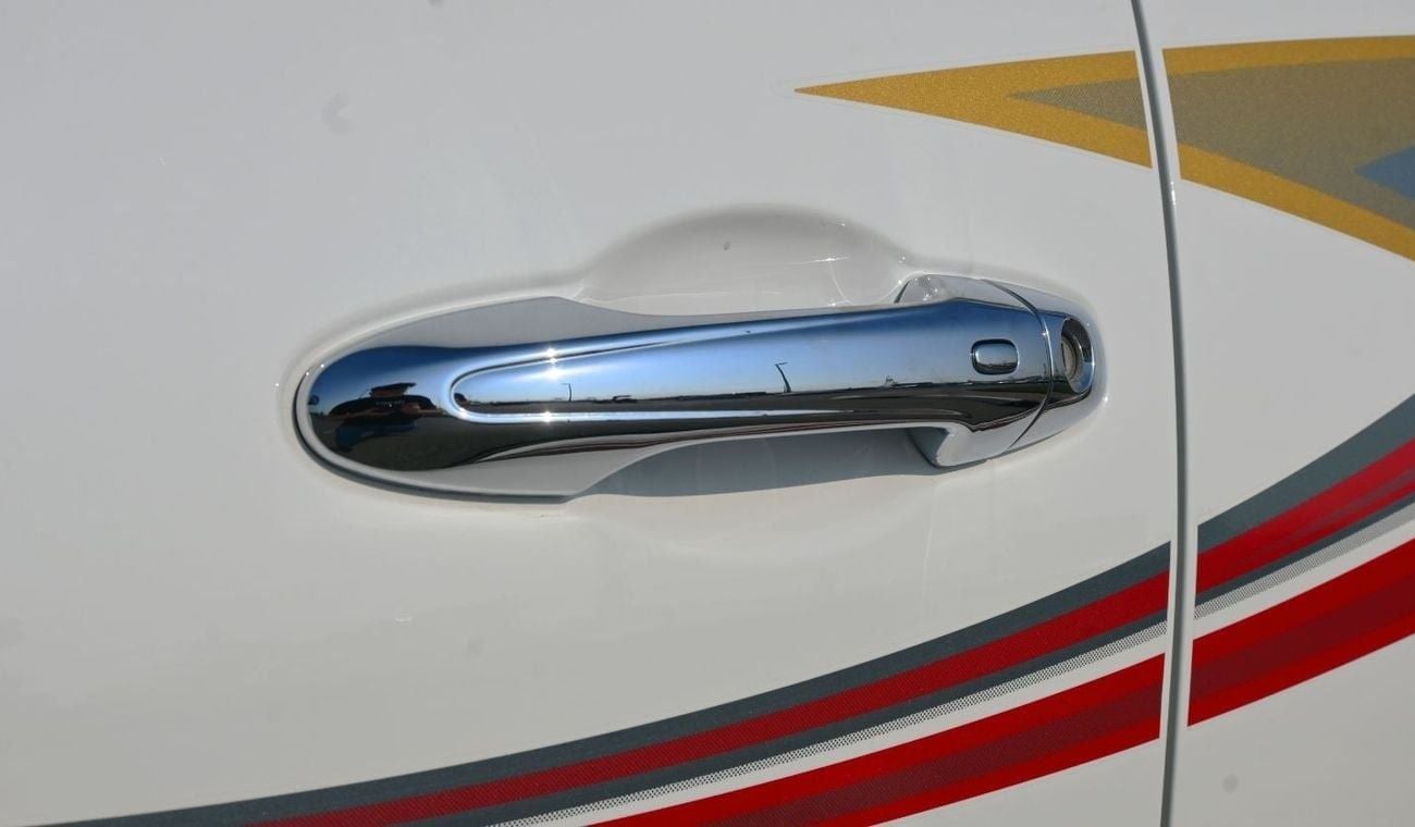 تويوتا هيلوكس GLX 2.7L Double Cab Utility 4WD M/T