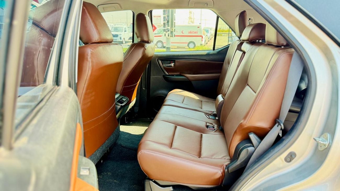 Toyota Fortuner 2016 | 2.8L DIESEL ENGINE | AT | RHD | LEGENDER BODY KIT INSTALLED | PREMIUM BROWN LEATHER SEATS | R