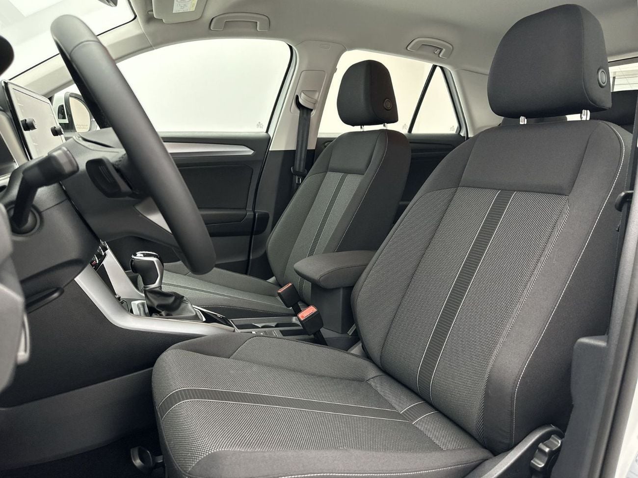 فولكس واجن T ROC Life 1.4L