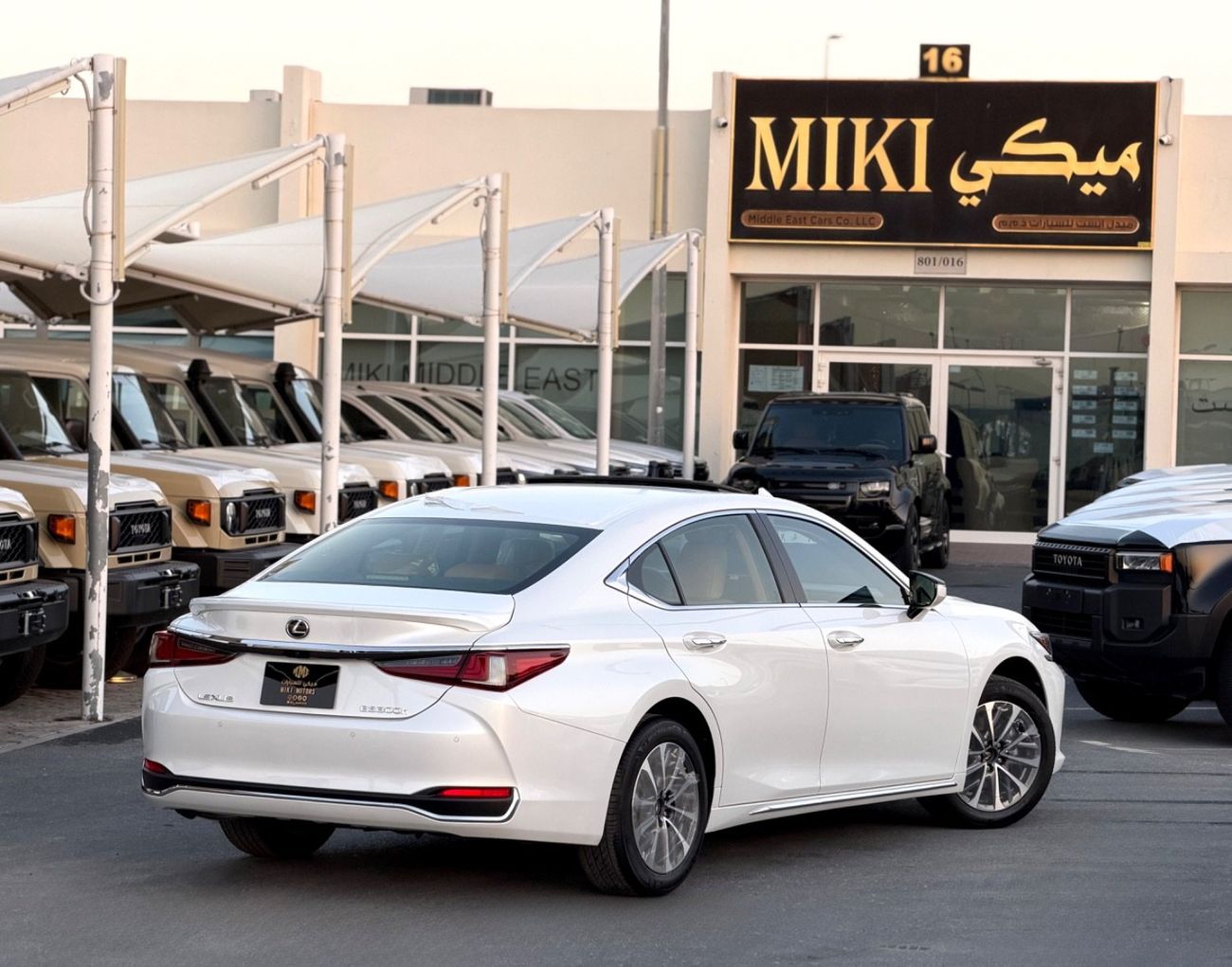 Lexus ES300h Lexus ES 300H || 2025