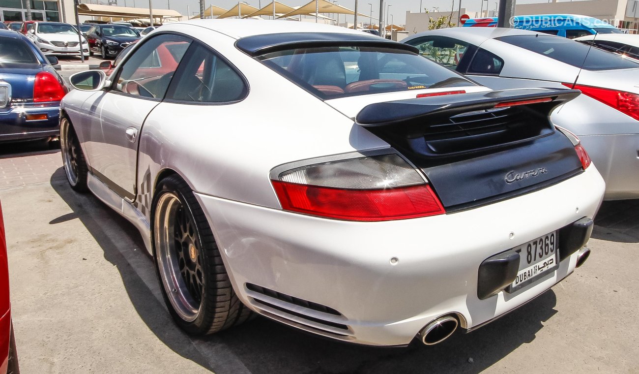 Porsche 911 Carrera