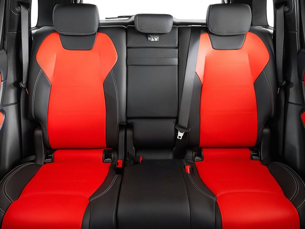 مرسيدس بنز GLB 250 Premium 2.0L (5 Seater)