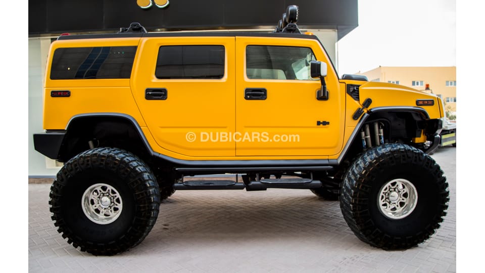 Hummer H2 for sale AED 355,000. Yellow, 2003