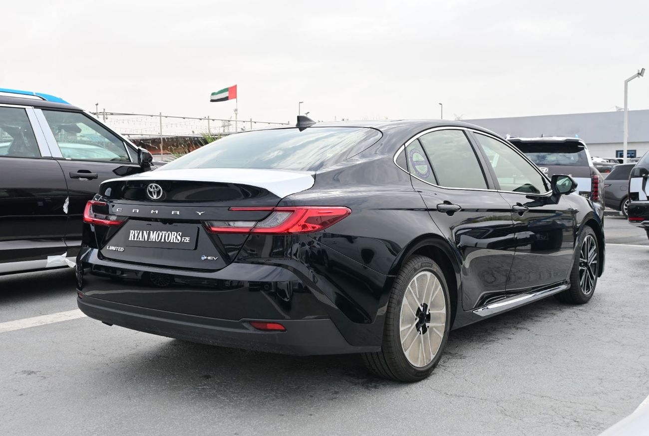 تويوتا كامري Toyota Camry Limited 2.5L Hybrid GCC, Model 2025, Color Black