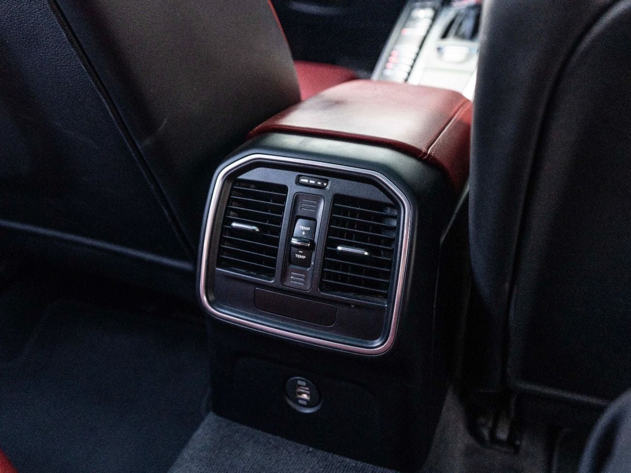 Porsche Macan S 3.0L (340 HP)