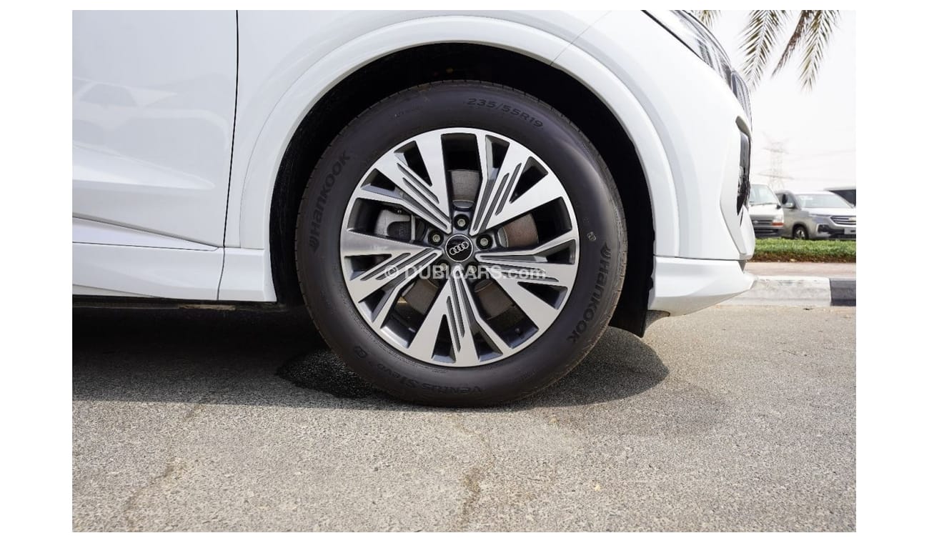 أودي اي ترون Q4 ,FWD, SUV /BRAND NEW/ 2022