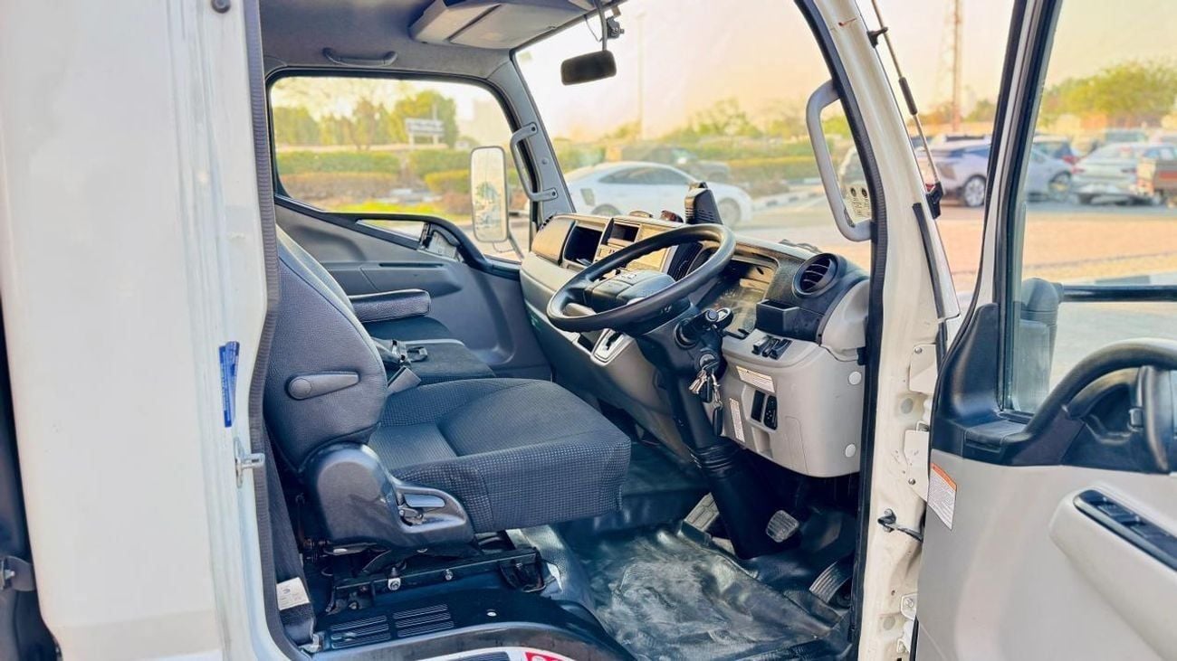 ميتسوبيشي فوسو كانتير -