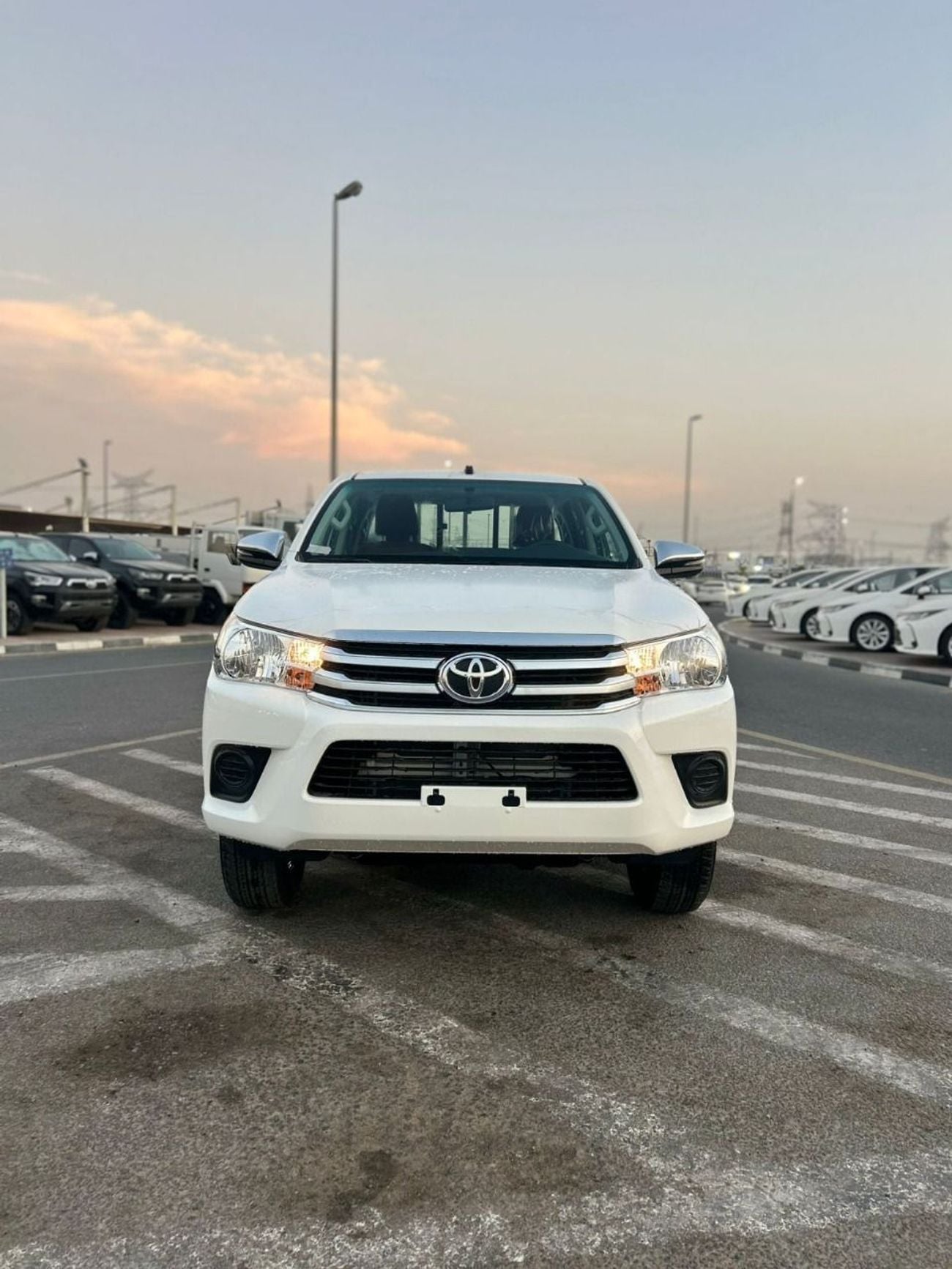 Toyota Hilux DLX 2.7L PTR OMAN AUTOMATIC BASIC