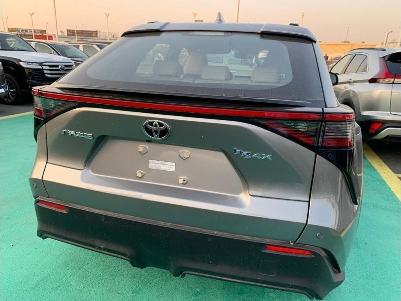 تويوتا bZ4X 2023 TOYOTA BZ4X ELECTRIC CAR 2WD FULL OPTION AUTOMATIC ZERO KM