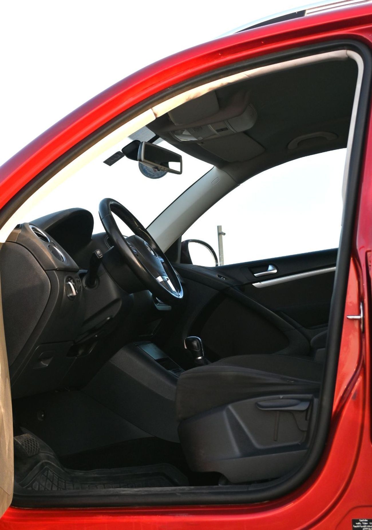 Volkswagen Tiguan VOLKSWAGEN TIGUAN GCC  SE 2.0L IN EXCELLENT CONDITION