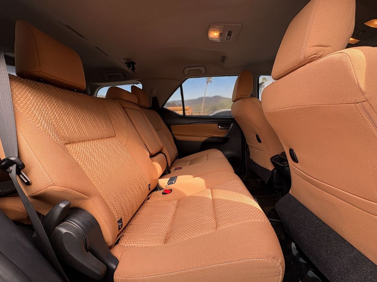 Toyota Fortuner TOYOTA FORTUNER EX-R 2.7L 4WD A/T | 2022 | GCC SPECS | AED 1,400 per month