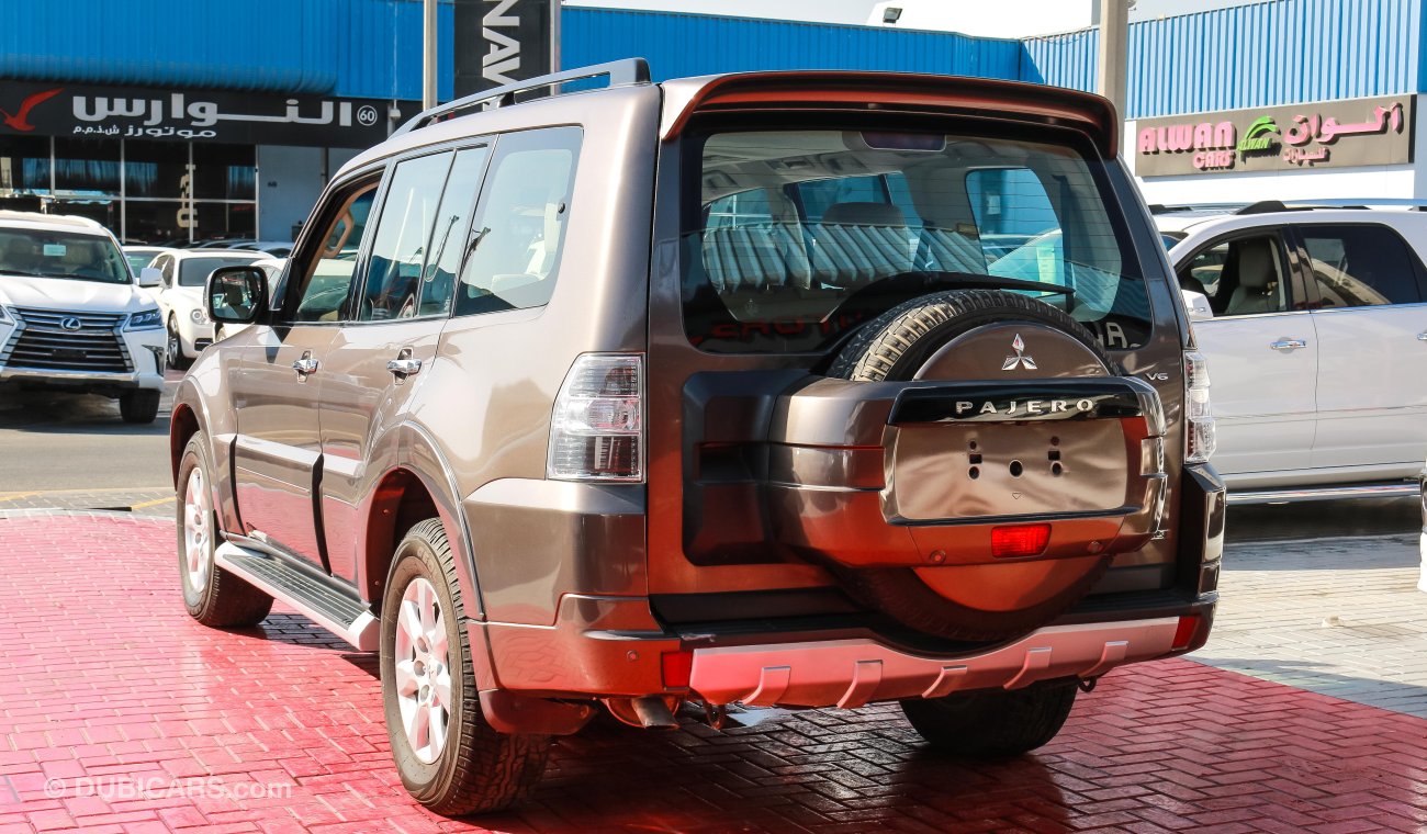 Mitsubishi Pajero GLS V6