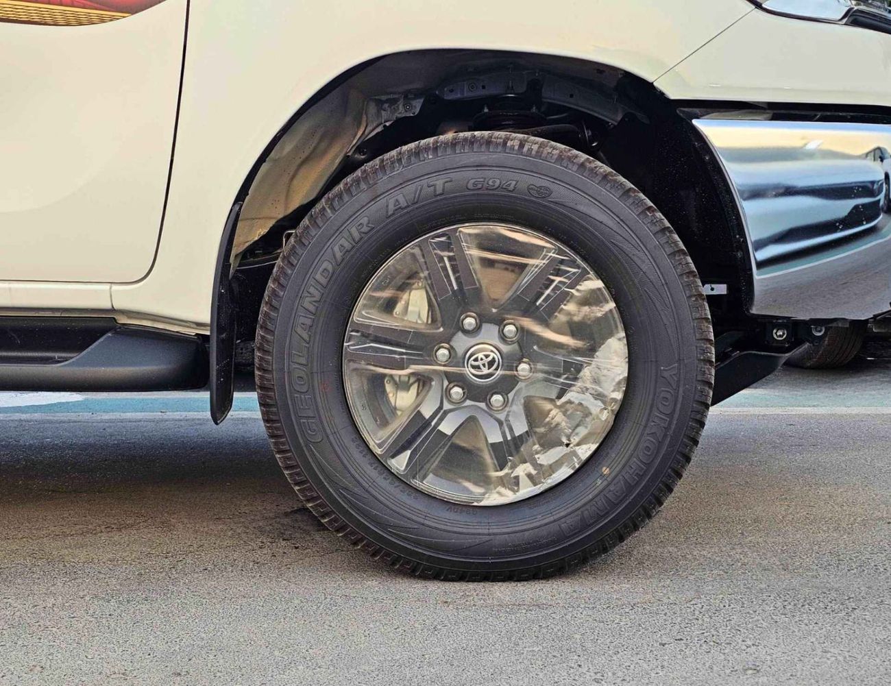 تويوتا هيلوكس SR5 GLXS-V EXL WIDE BODY / 2.7L PETROL A/T / FR&RR CHROME BUMPERS / (CODE#GLXS-V)