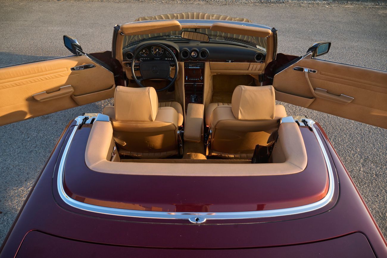 Mercedes-Benz SL 560 - 23,000 Original Kilometres