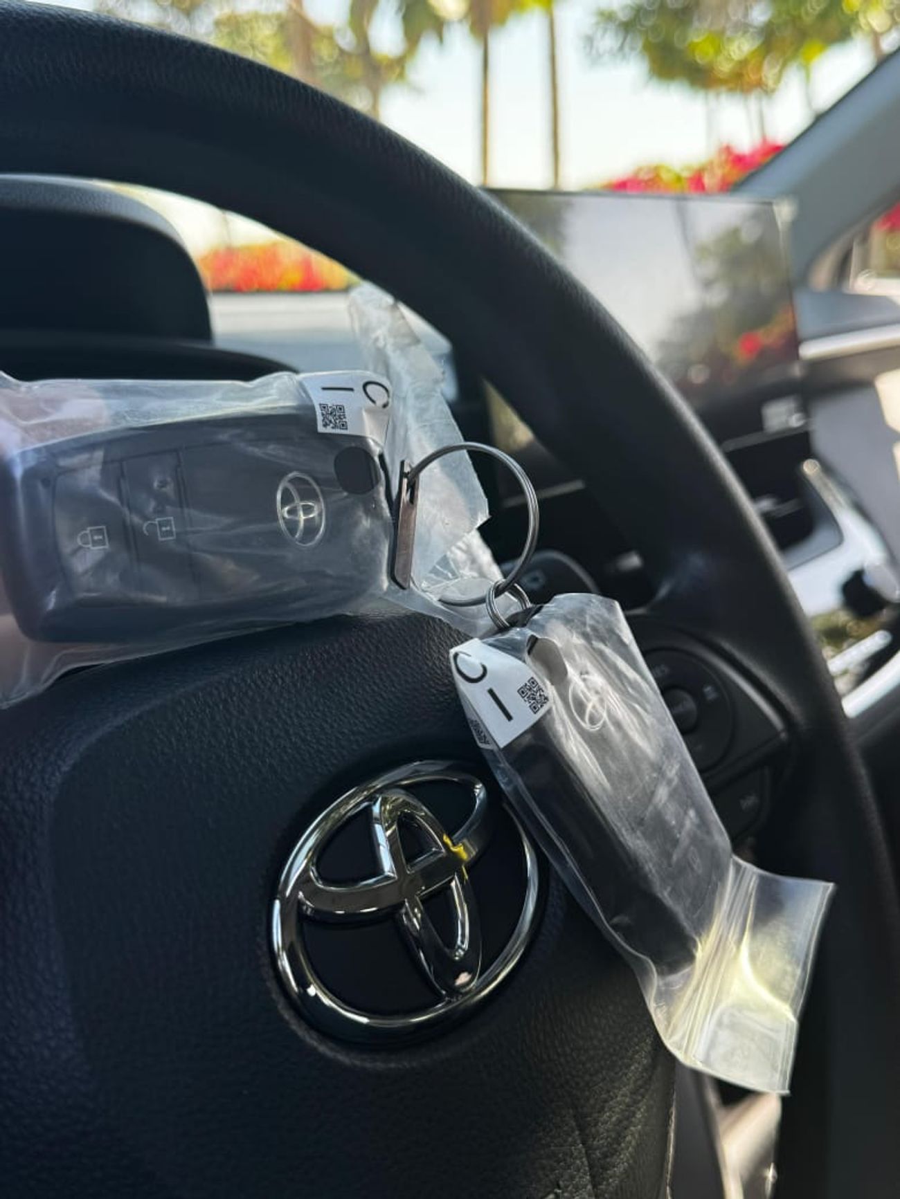 تويوتا كورولا كروس ✨(*Toyota Corolla Cross Hybrid)*✨ *Model*: 2025 *Price*: 76,000 AED *Mileage: 0 km/h *Price does not