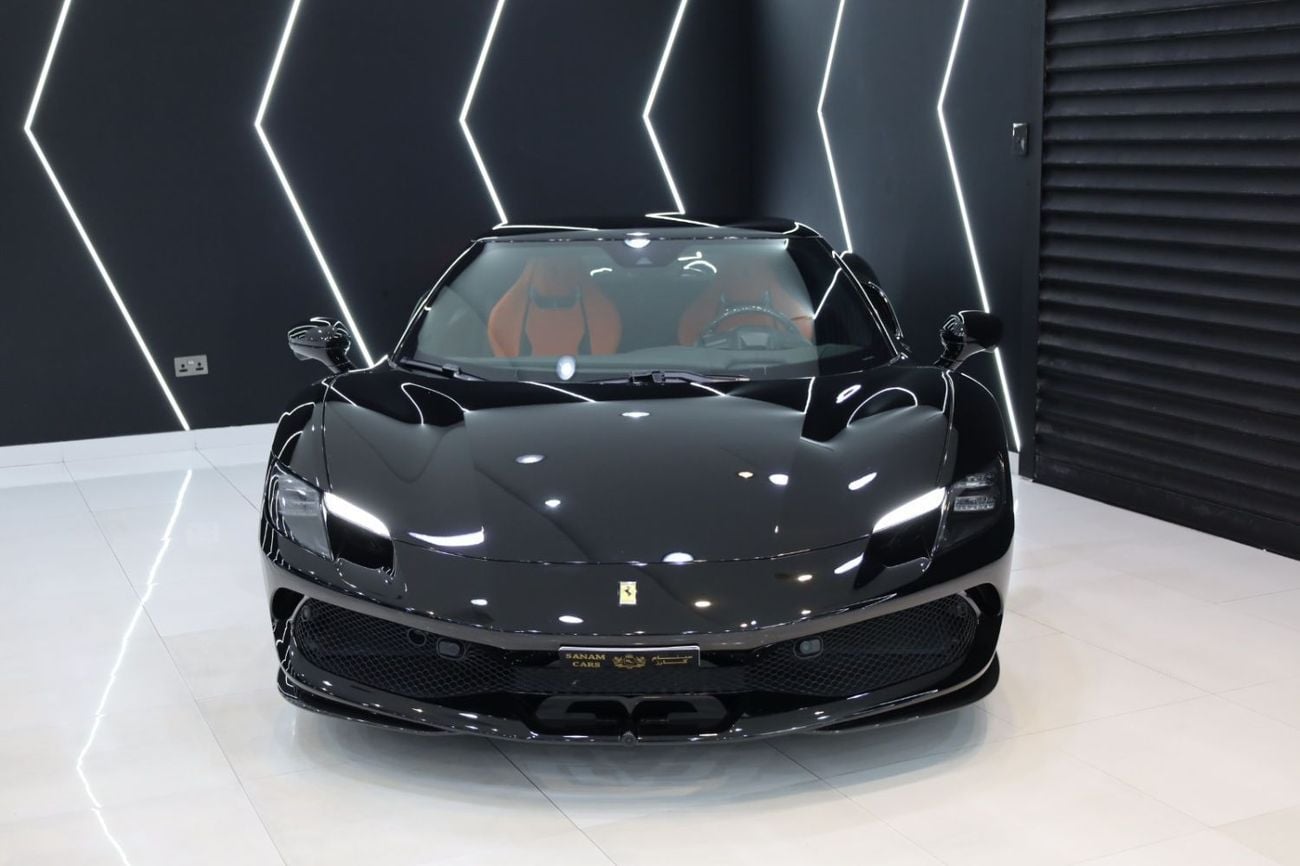 Ferrari 296 GTB 3.0T V6 PHEV Apple CarPlay, JBL Audio, Carbon Fiber Ext/Int, Dealer Warranty + Service!!