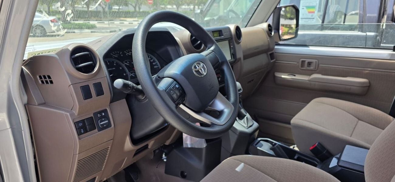 تويوتا لاند كروزر بيك آب