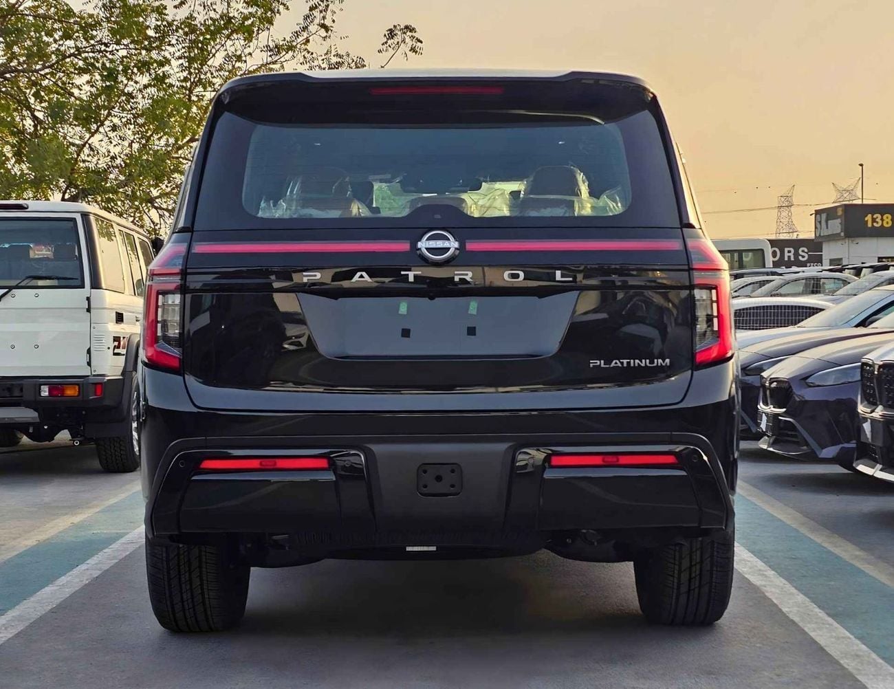 Nissan Patrol LE PLATINUM TWIN TURBO / 3.5 V6 PETROL /FULL OPTION WITH RR ENTERTAINMENT SCREEN (CODE#LE PLATINUM)