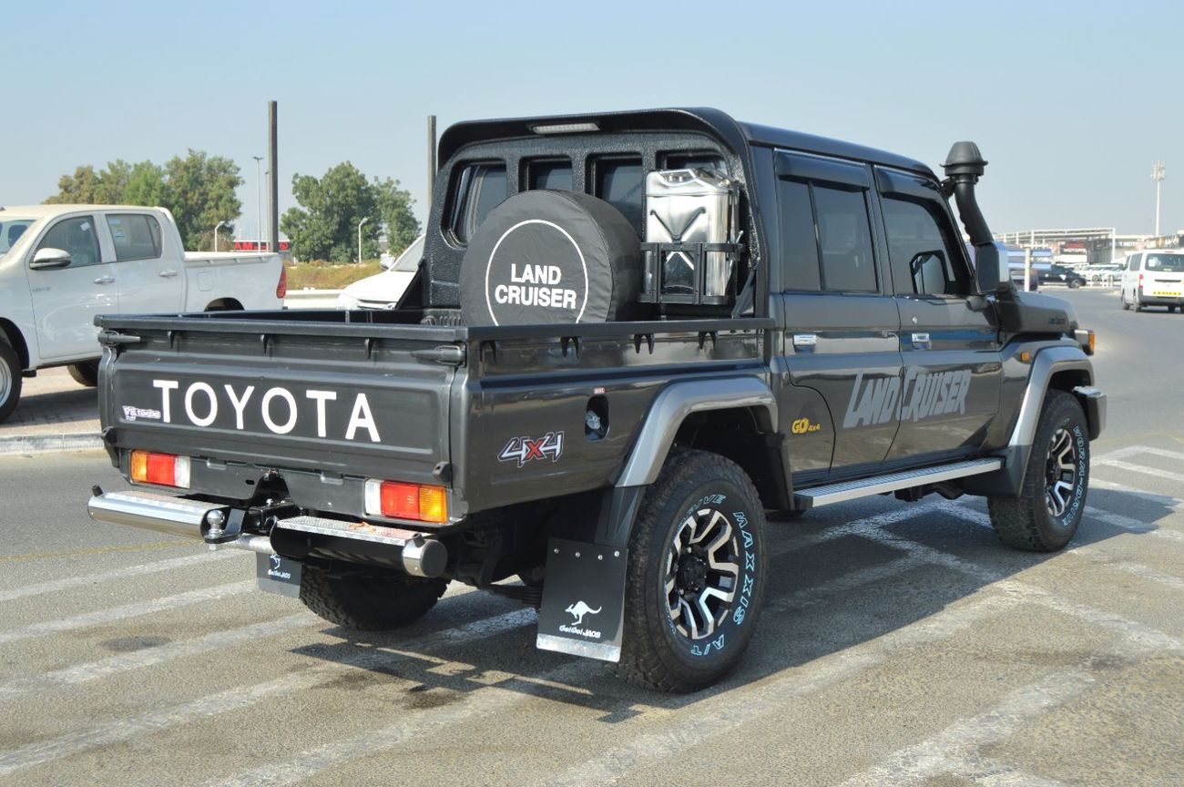 تويوتا لاند كروزر 70 Double cabin 4.5L, perfect inside and outside