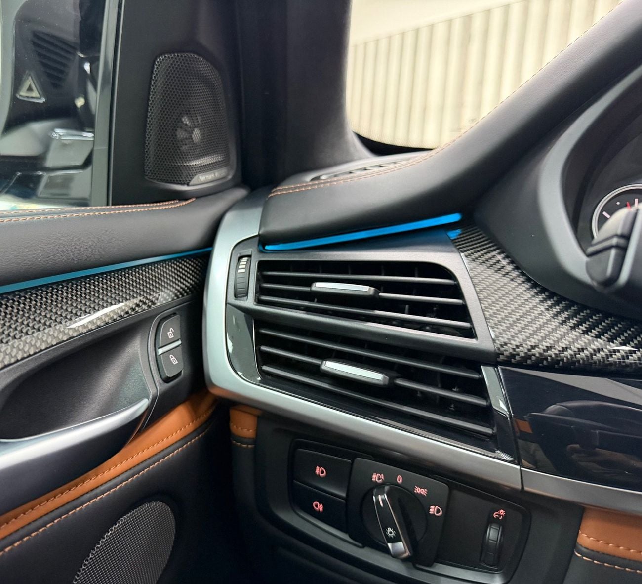 BMW X5 M GCC .. FSH .. M power .. Original paint .. Top Range
