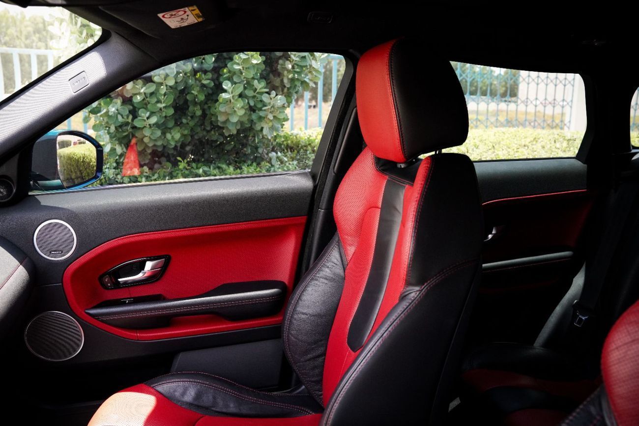 Land Rover Range Rover Evoque HSE Dynamic 2.0L (5 Door)